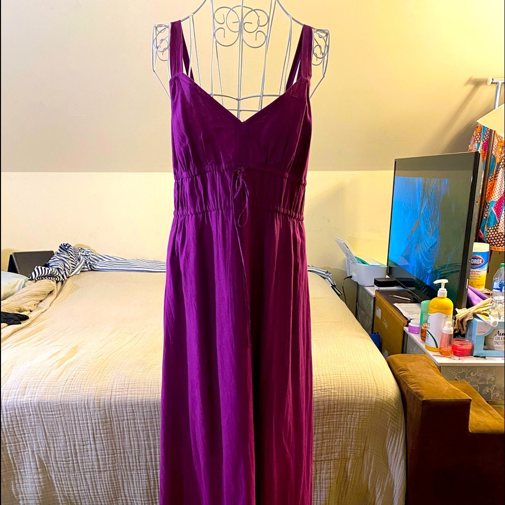 BANANA REPUBLIC Maxi dress. Size 0. Color mauve/purple